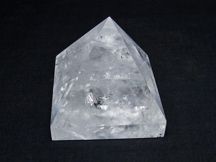 ヒマラヤ水晶ピラミッド[T600-2407] 1枚目
