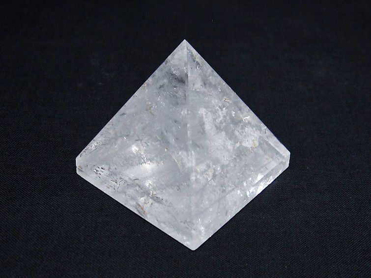 ヒマラヤ水晶ピラミッド[T600-2416] 2枚目