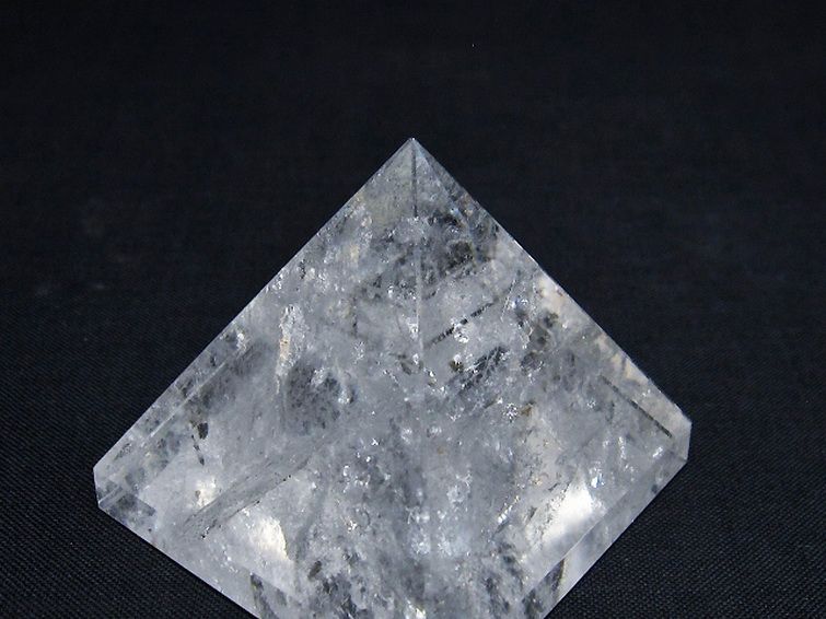 ヒマラヤ水晶ピラミッド[T600-2438] 3枚目