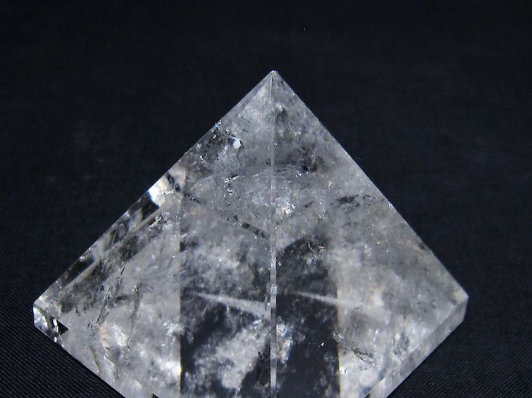 ヒマラヤ水晶ピラミッド[T600-2476] 3枚目