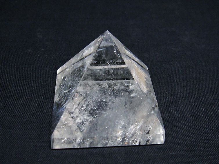 ヒマラヤ水晶ピラミッド[T600-2480] 1枚目