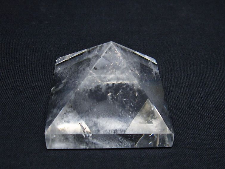 ヒマラヤ水晶ピラミッド[T600-2486] 1枚目