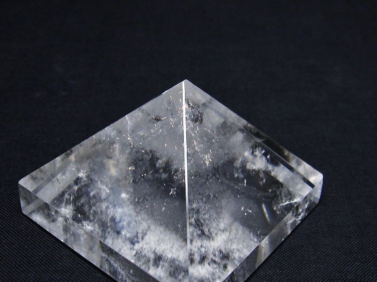 ヒマラヤ水晶ピラミッド[T600-2486] 3枚目