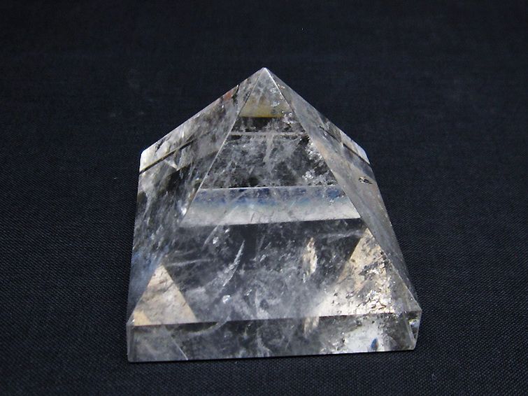 ヒマラヤ水晶ピラミッド[T600-2494] 1枚目