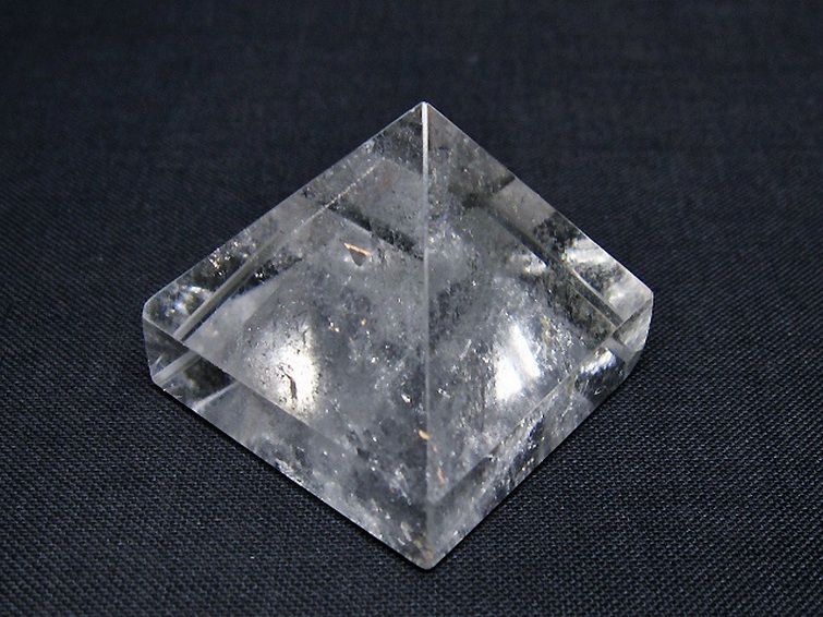 ヒマラヤ水晶ピラミッド[T600-2526] 2枚目