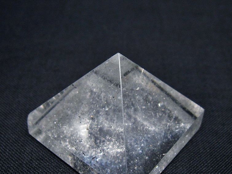 ヒマラヤ水晶ピラミッド[T600-2532] 3枚目
