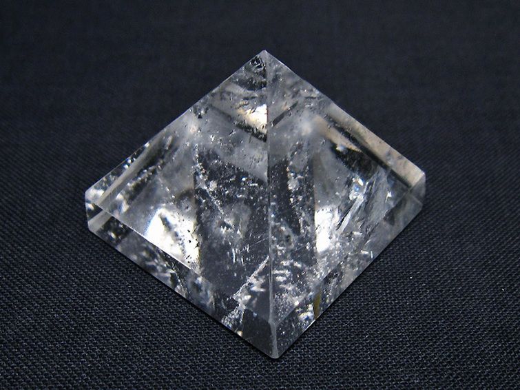 ヒマラヤ水晶ピラミッド[T600-2543] 2枚目