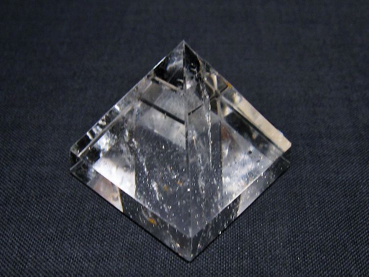 ヒマラヤ水晶ピラミッド[T600-2545] 2枚目