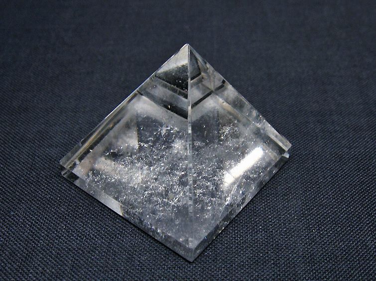 ヒマラヤ水晶ピラミッド[T600-2547] 2枚目