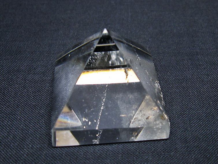 ヒマラヤ水晶ピラミッド [t600-2560] 1枚目