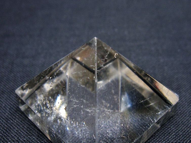 ヒマラヤ水晶ピラミッド [t600-2571] 3枚目