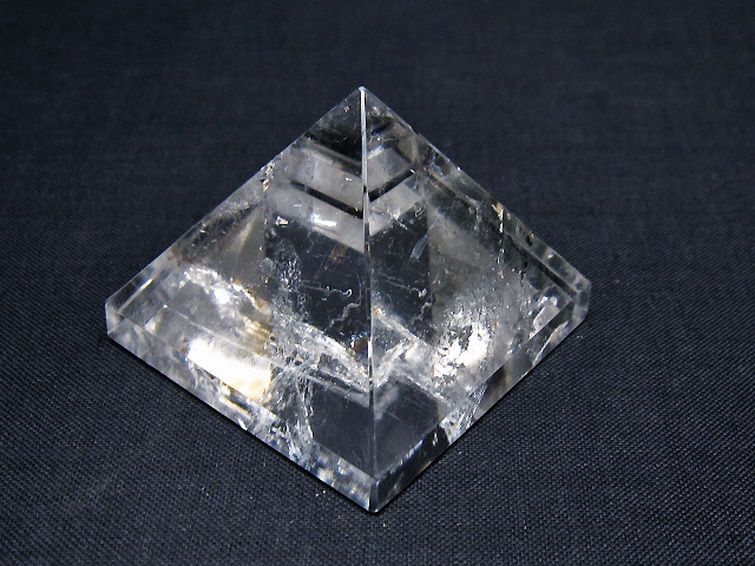 ヒマラヤ水晶ピラミッド [t600-2681] 2枚目