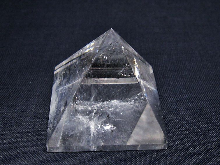 ヒマラヤ水晶ピラミッド [t600-2686] 1枚目