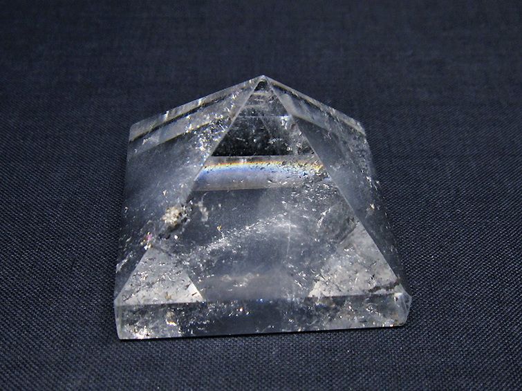 ヒマラヤ水晶ピラミッド [t600-2688] 1枚目