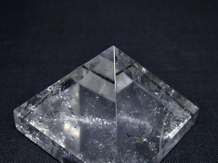 ヒマラヤ水晶ピラミッド [t600-2688] 3枚目