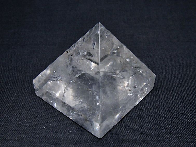 ヒマラヤ水晶ピラミッド[T600-2697] 2枚目