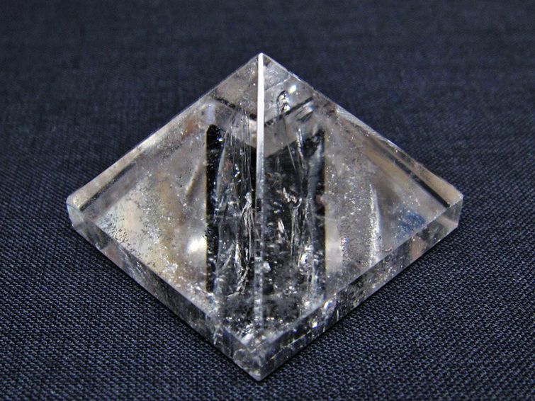 ヒマラヤ水晶ピラミッド [t600-2751] 2枚目