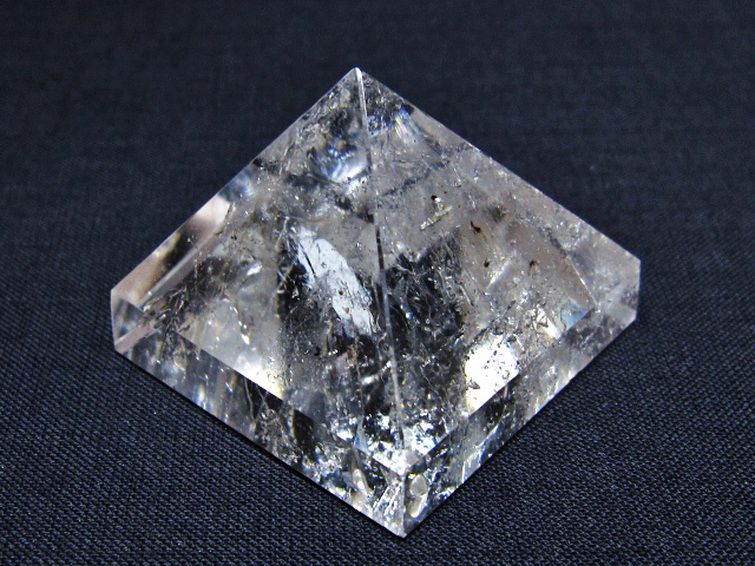 ヒマラヤ水晶ピラミッド [t600-2889] 2枚目