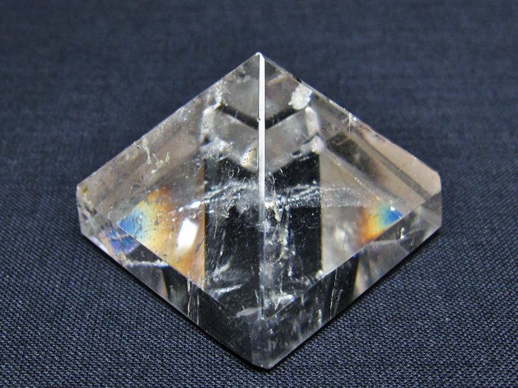 ヒマラヤ水晶ピラミッド [t600-2896] 3枚目