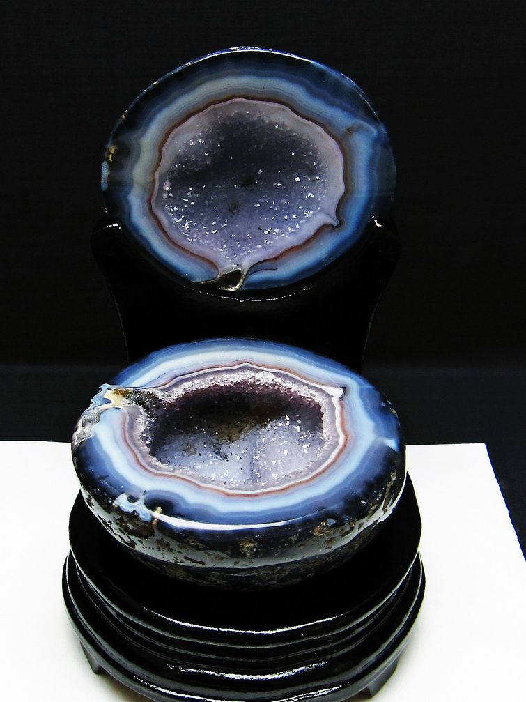 1.9Kg ペア水晶トレジャーメノウ[T604-7709] 1枚目