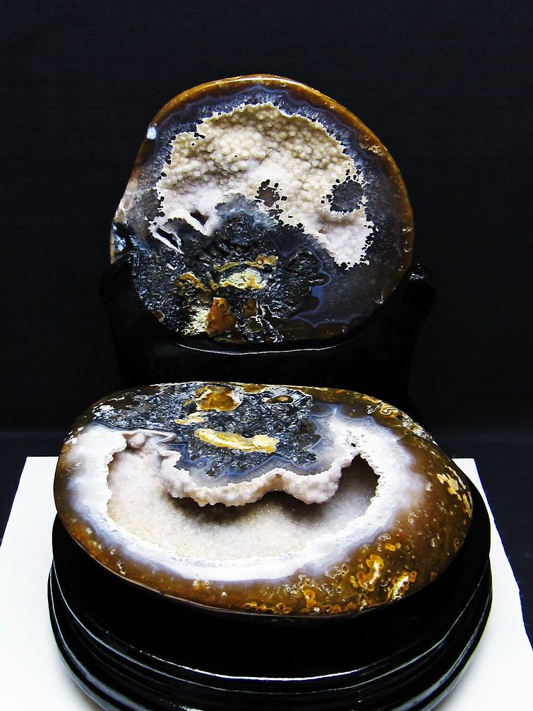 1.9Kg ペア水晶トレジャーメノウ[T604-7730] 1枚目