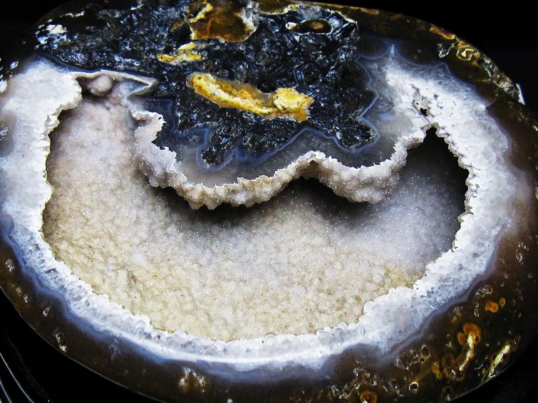 1.9Kg ペア水晶トレジャーメノウ[T604-7730] 2枚目