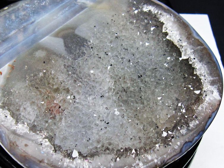 1.3Kg ペア水晶トレジャーメノウ[T604-7743] 2枚目