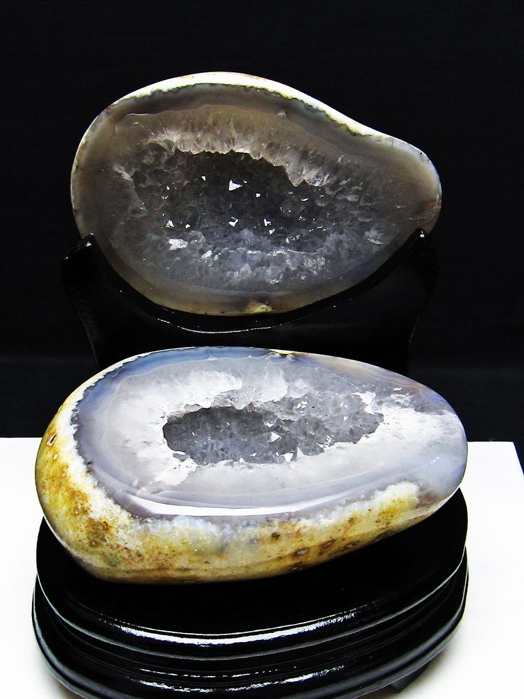 1.8Kg ペア水晶トレジャーメノウ [t604-7756]