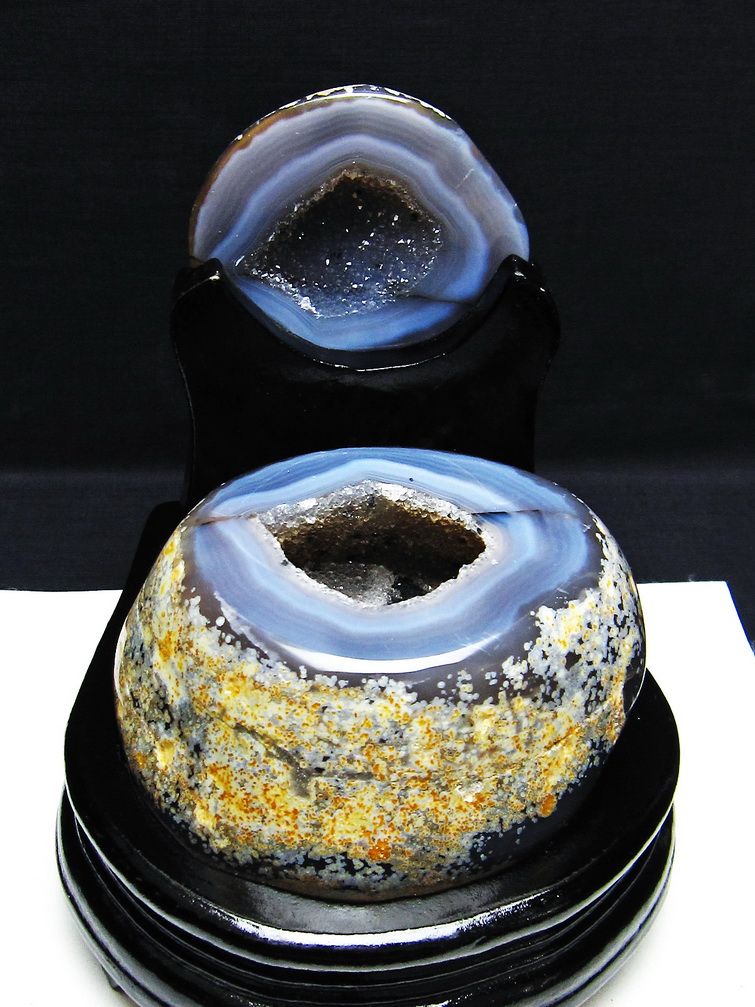 1.1Kg ペア水晶トレジャーメノウ[T604-7765] 1枚目