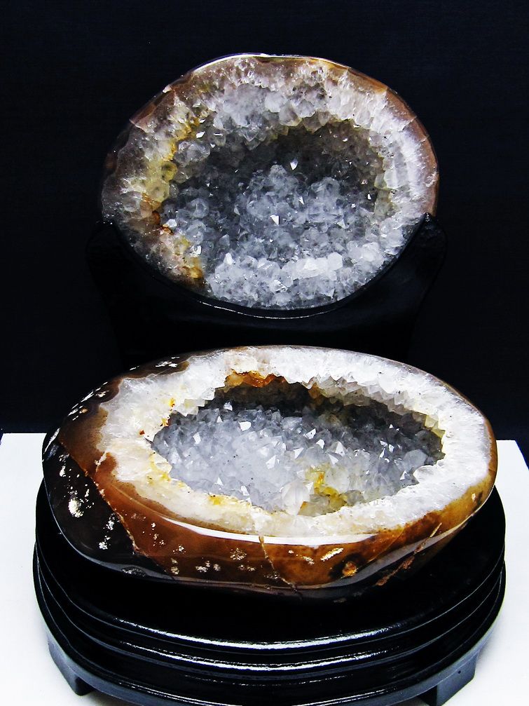 2.6Kg ペア水晶トレジャーメノウ [t604-7970] 1枚目