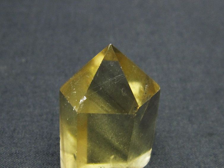 シトリン水晶ファントム 六角柱[T61-11578] 2枚目