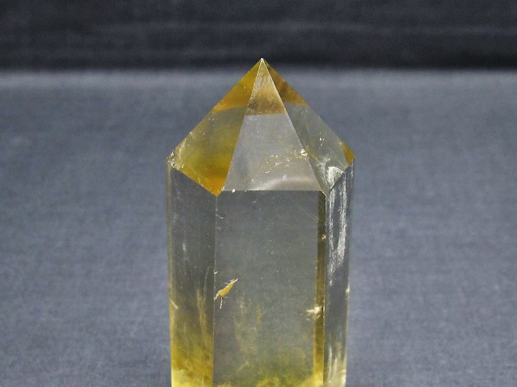 シトリン水晶 六角柱[T61-14130] 3枚目