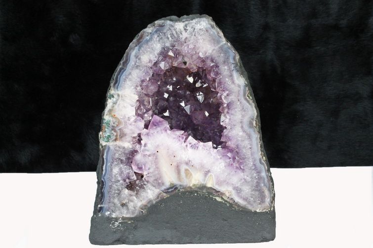 2.2Kg ブラジル産 アメジストドーム [t611-10545]