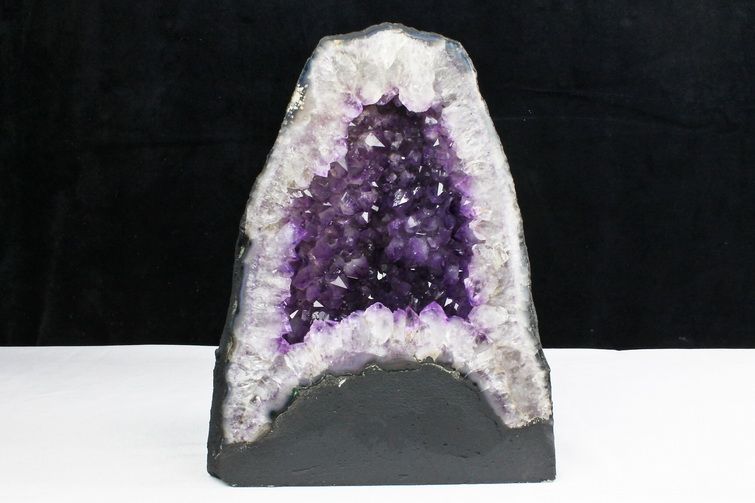 10.5Kg ブラジル産 アメジストドーム [t611-10574]