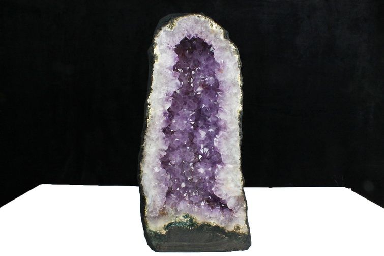 19.8Kg ブラジル産 アメジストドーム 同梱不可 [t611-10611]