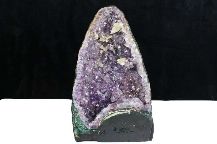 15.7Kg ブラジル産 カルサイトアメジストドーム 同梱不可 [t611-10619]