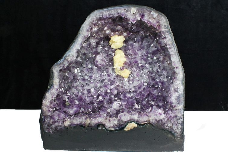 24.5Kg ブラジル産 カルサイトアメジストドーム 同梱不可 [t611-10620]