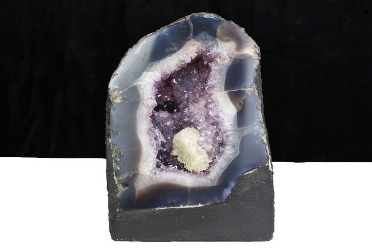 6.6Kg ブラジル産 カルサイトアメジストドーム [t611-10628] 1枚目