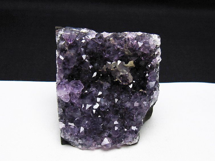 ウルグアイ産 アメジストクラスター [t614-9462] 1枚目