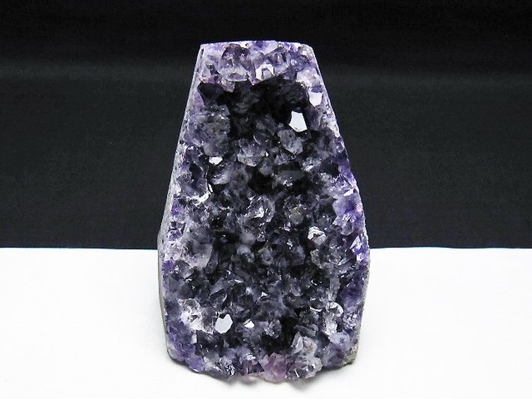 ウルグアイ産 アメジストクラスター [t614-9526]