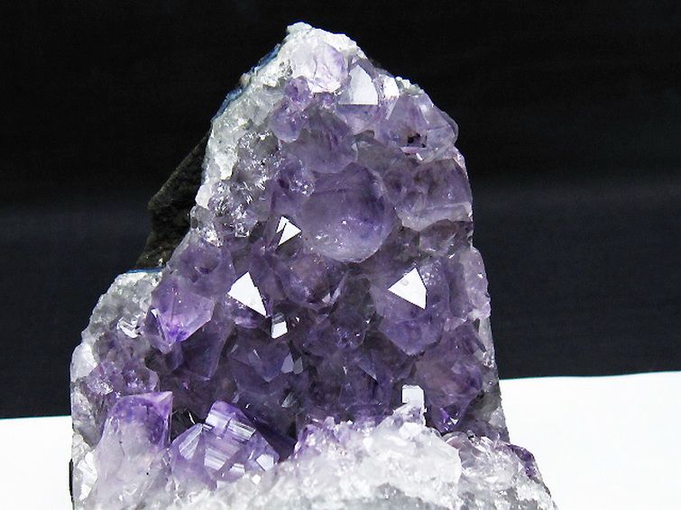 ウルグアイ産 ファントムアメジストクラスター [t614-9622]