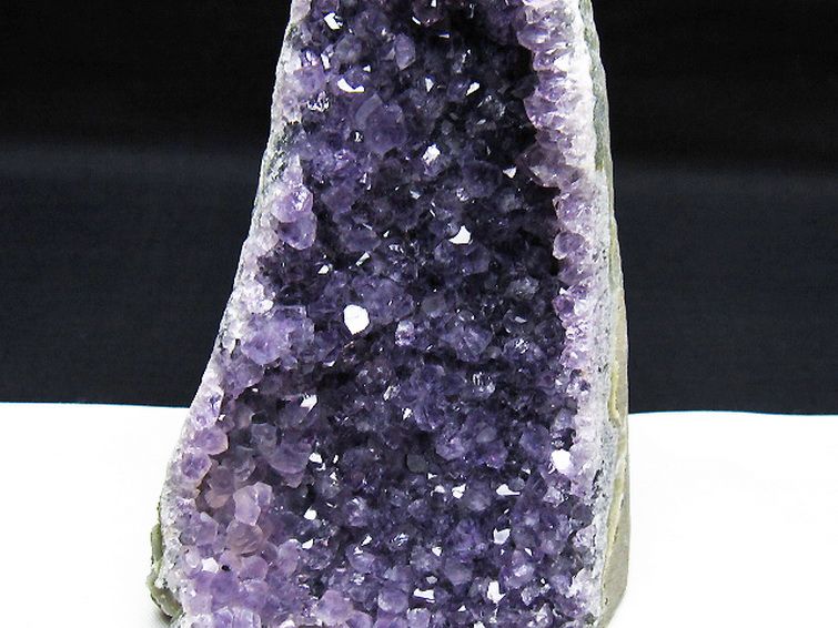 ウルグアイ産 アメジストクラスター [t614-9683]