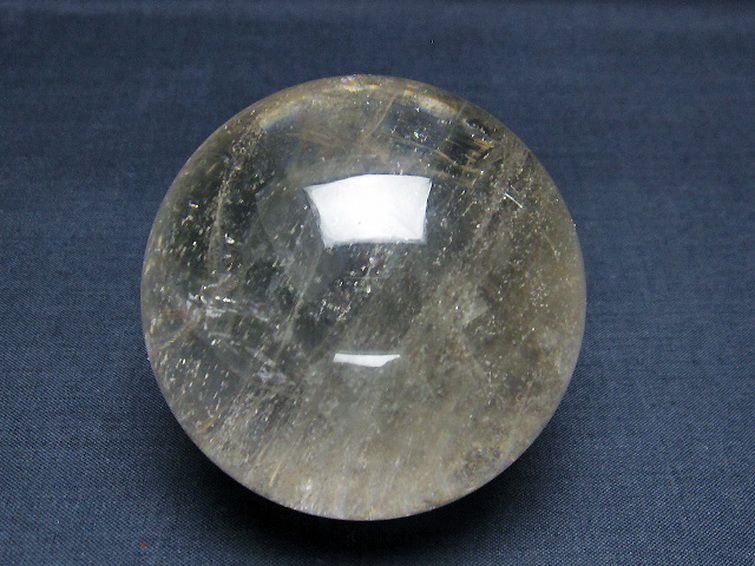 ヒマラヤ水晶 丸玉 68mm [T62-15423] 1枚目