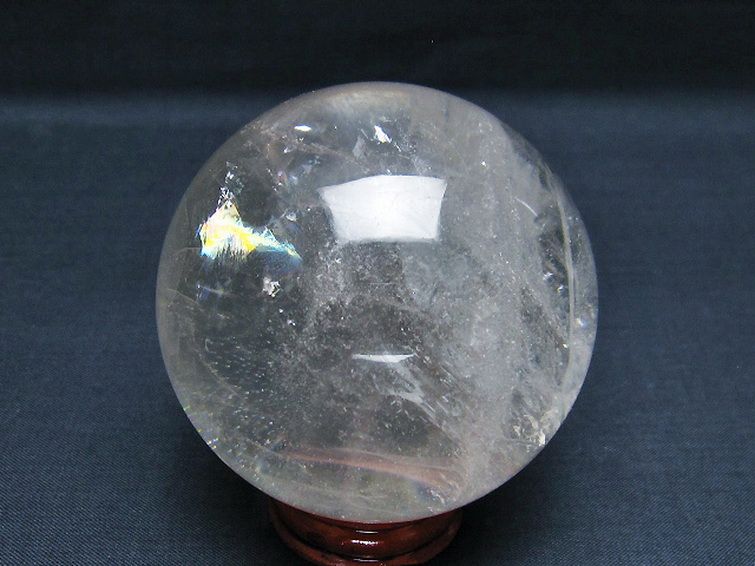 虹入り ヒマラヤ水晶 丸玉 70mm [T62-15424] 3枚目