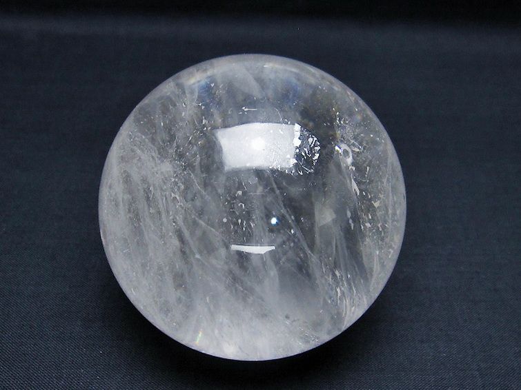 ヒマラヤ水晶 丸玉 71mm [T62-15429] 1枚目