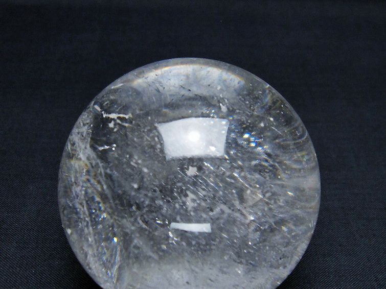 ヒマラヤ水晶 丸玉 61mm [T62-15436] 2枚目