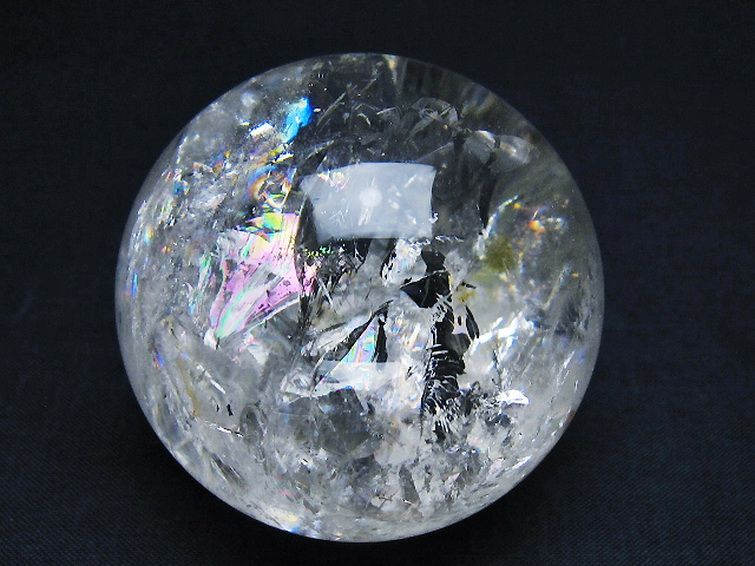 虹入り ヒマラヤ水晶 丸玉 59mm [T62-15834] 1枚目