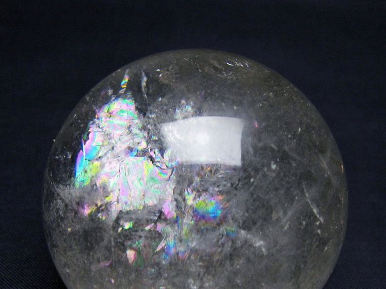 虹入り ヒマラヤ水晶 丸玉 55mm [t62-16229] 1枚目