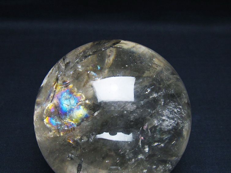 虹入り ヒマラヤ水晶 丸玉 66mm [t62-16267] 1枚目