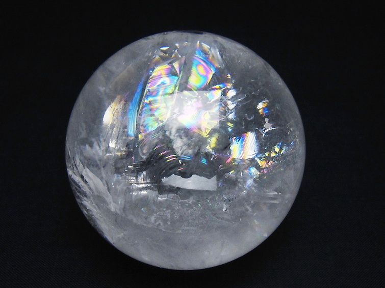 虹入り ヒマラヤ水晶 丸玉 61mm [t62-16273] 2枚目